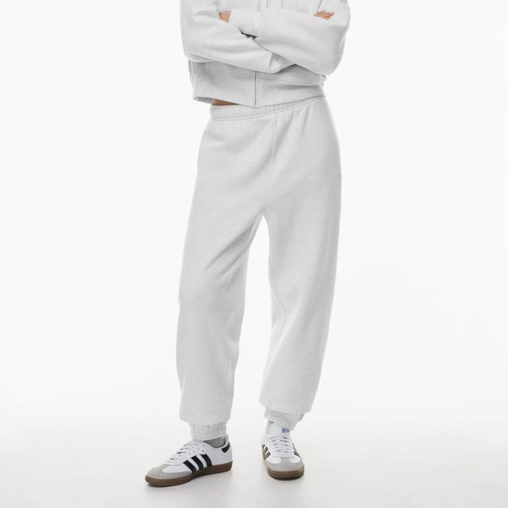 Aritzia TNA Sweatfleece Mega Fit Sweatpants Size Small